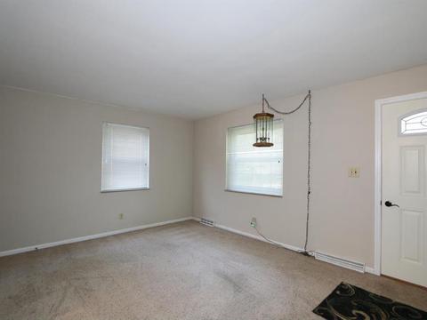 1122 Murkett Ct, Cincinnati, OH 45231 photo 3