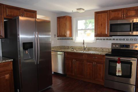 2586 Willowspring Ct, Cincinnati, OH 45231 photo 2