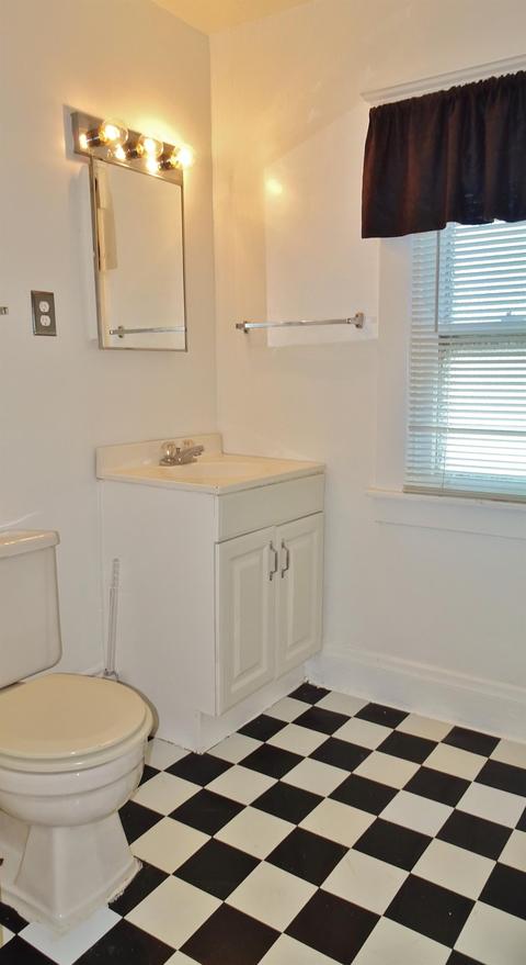 4206 Watterson St, Cincinnati, OH 45227 photo 5