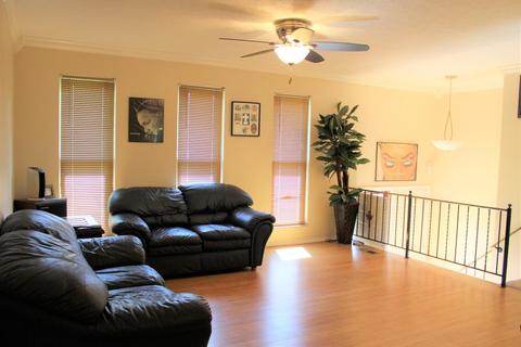 10076 Winton Rd, Cincinnati, OH 45231 photo 3
