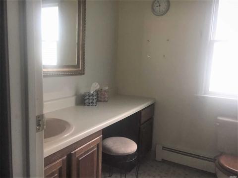 9638 Cooper Ln, Blue Ash, OH 45242 photo 6