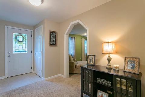 3832 Crescent Dr, Cincinnati, OH 45245 photo 2