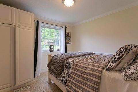 3832 Crescent Dr, Cincinnati, OH 45245 photo 14