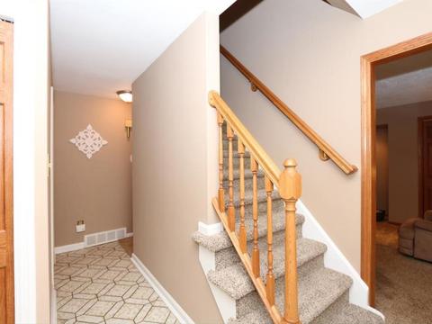 6013 Pineview Ln, Cincinnati, OH 45247 photo 23