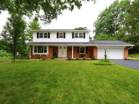 6013 Pineview Ln, Cincinnati, OH 45247 photo 2