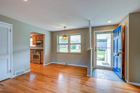 5745 Nickview Dr, Cincinnati, OH 45247 photo 8
