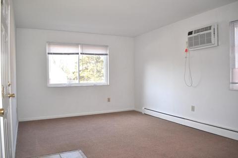 848 Youngs Ln, Cincinnati, OH 45245 photo 3