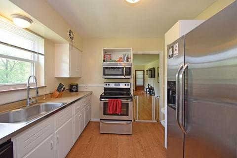 6713 Devonwood Dr, Cincinnati, OH 45224 photo 7