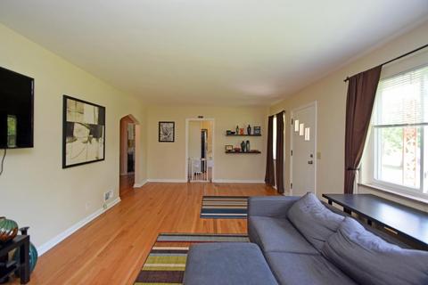 6713 Devonwood Dr, Cincinnati, OH 45224 photo 5