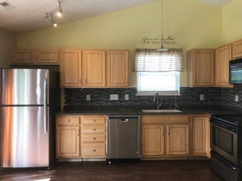 635 Linn Ct, Monroe, OH 45050 photo 6