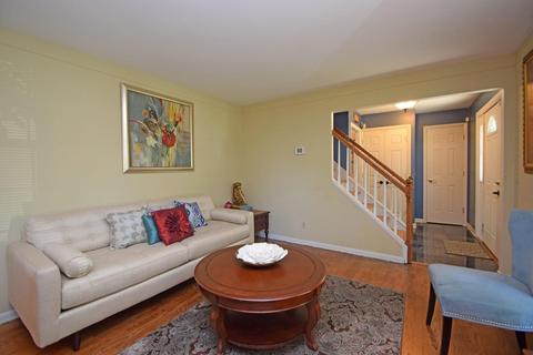 846 Redmill Dr, Cincinnati, OH 45231 photo 3