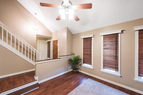 5641 Sheed Rd, Cincinnati, OH 45247 photo 3
