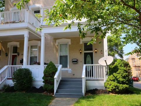 210 Oak St, Cincinnati, OH 45219 photo 1
