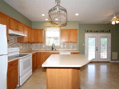 479 Park Pl, Cincinnati, OH 45244 photo 11