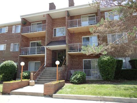 5600 Cheviot Rd, Cincinnati, OH 45247 photo 3