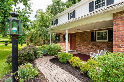 9791 Windcrest Dr, Cincinnati, OH 45231 photo 2