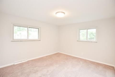 8595 Donegal Dr, Cincinnati, OH 45236 photo 12