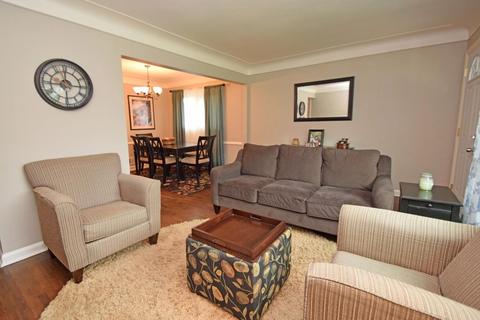 1139 Hempstead Dr, Cincinnati, OH 45231 photo 8