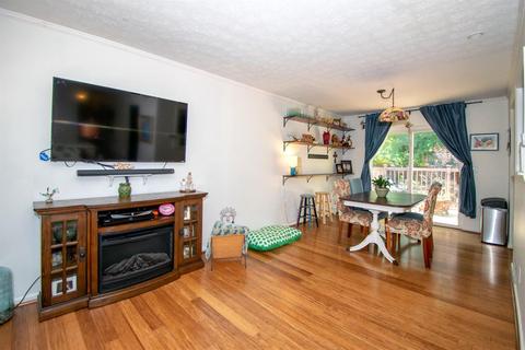 741 Miles Ln, Cincinnati, OH 45245 photo 9