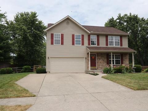 828 Wingate Dr, Cincinnati, OH 45245 photo 1