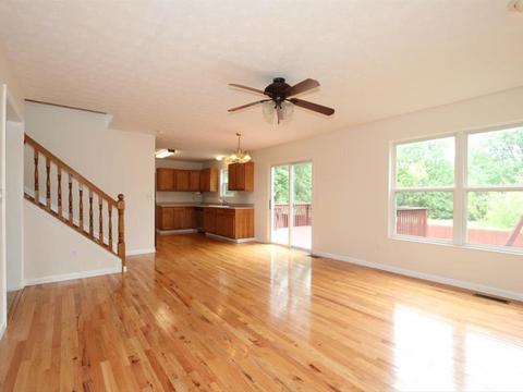828 Wingate Dr, Cincinnati, OH 45245 photo 6