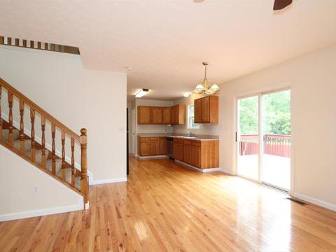 828 Wingate Dr, Cincinnati, OH 45245 photo 10