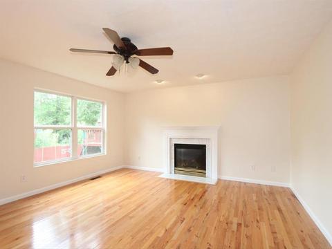 828 Wingate Dr, Cincinnati, OH 45245 photo 5