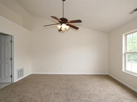 828 Wingate Dr, Cincinnati, OH 45245 photo 11