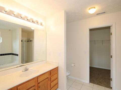 828 Wingate Dr, Cincinnati, OH 45245 photo 13