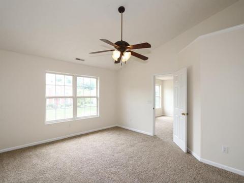 828 Wingate Dr, Cincinnati, OH 45245 photo 12