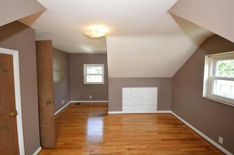 9198 Ranchill Dr, Cincinnati, OH 45231 photo 13