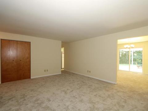 11950 Algiers Dr, Cincinnati, OH 45246 photo 4
