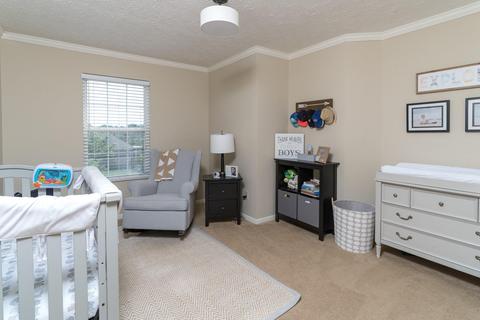 4589 Hampton Pointe Dr, Cincinnati, OH 45248 photo 14