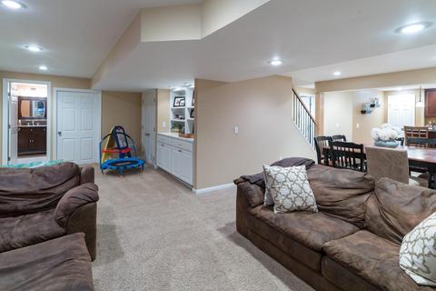 4589 Hampton Pointe Dr, Cincinnati, OH 45248 photo 20