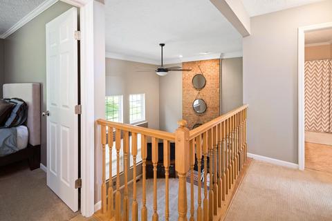 4589 Hampton Pointe Dr, Cincinnati, OH 45248 photo 10