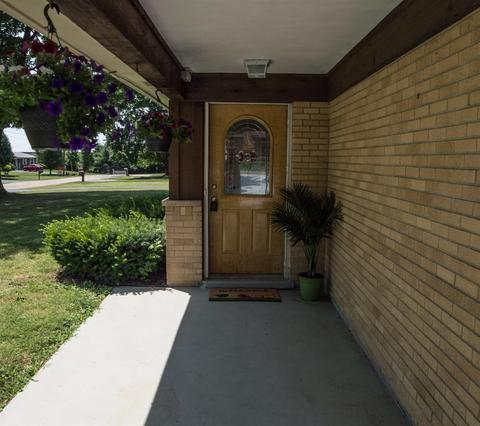 4083 Clover Dr, Cincinnati, OH 45245 photo 2