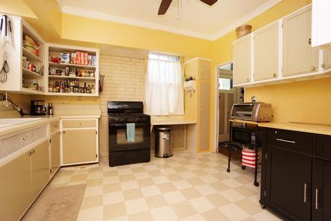 1662 Sutton Ave, Cincinnati, OH 45230 photo 7