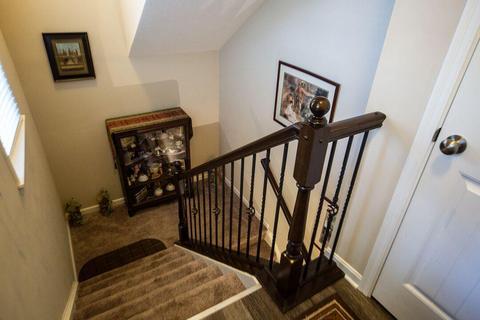 490 Heritage Sq, Harrison, OH 45030 photo 4