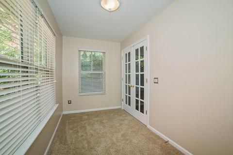 2532 Riverside Dr, Cincinnati, OH 45202 photo 10