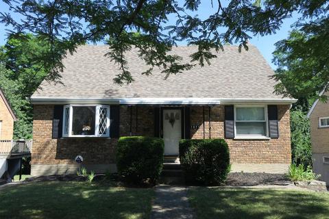 1671 Atson Ln, Cincinnati, OH 45205 photo 1