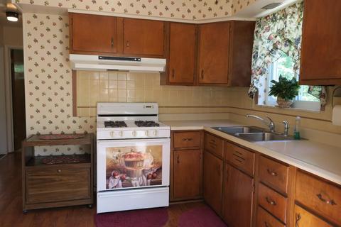 1671 Atson Ln, Cincinnati, OH 45205 photo 4
