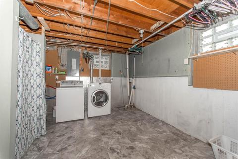 9 January Ct, Greenhills, OH 45218 photo 20