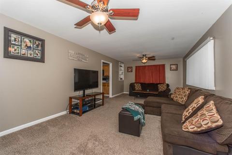 9 January Ct, Greenhills, OH 45218 photo 3