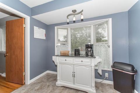 9 January Ct, Greenhills, OH 45218 photo 9