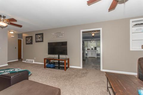 9 January Ct, Greenhills, OH 45218 photo 5