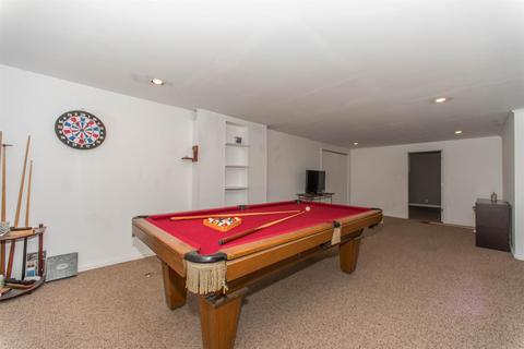 9 January Ct, Greenhills, OH 45218 photo 16