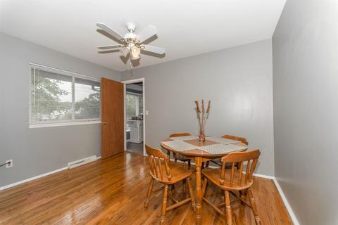 9 January Ct, Greenhills, OH 45218 photo 11