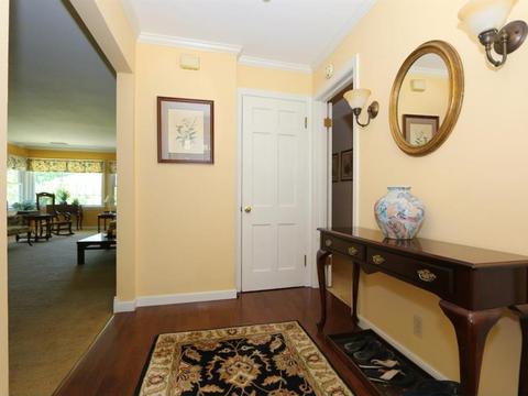 102 Forest Ave, Wyoming, OH 45215 photo 4