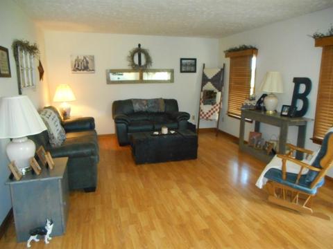 152 Pansy Rd, Blanchester, OH 45107 photo 3