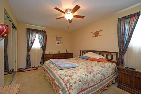 688 Hillview Dr, Cincinnati, OH 45245 photo 9